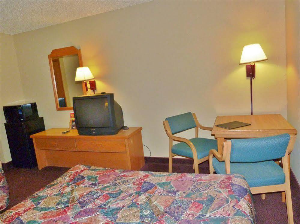 Budget Inn & Suites Nevada Extérieur photo